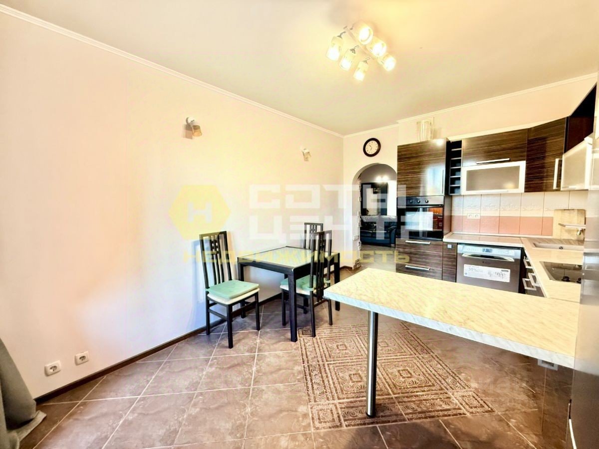 2-комн. квартира, 83,8 м², 5/14 этаж