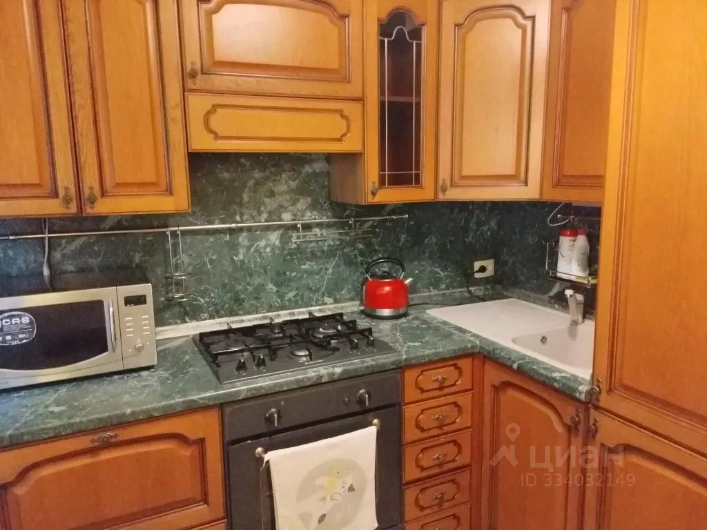 3-комн. квартира, 58 м², 1/9 этаж
