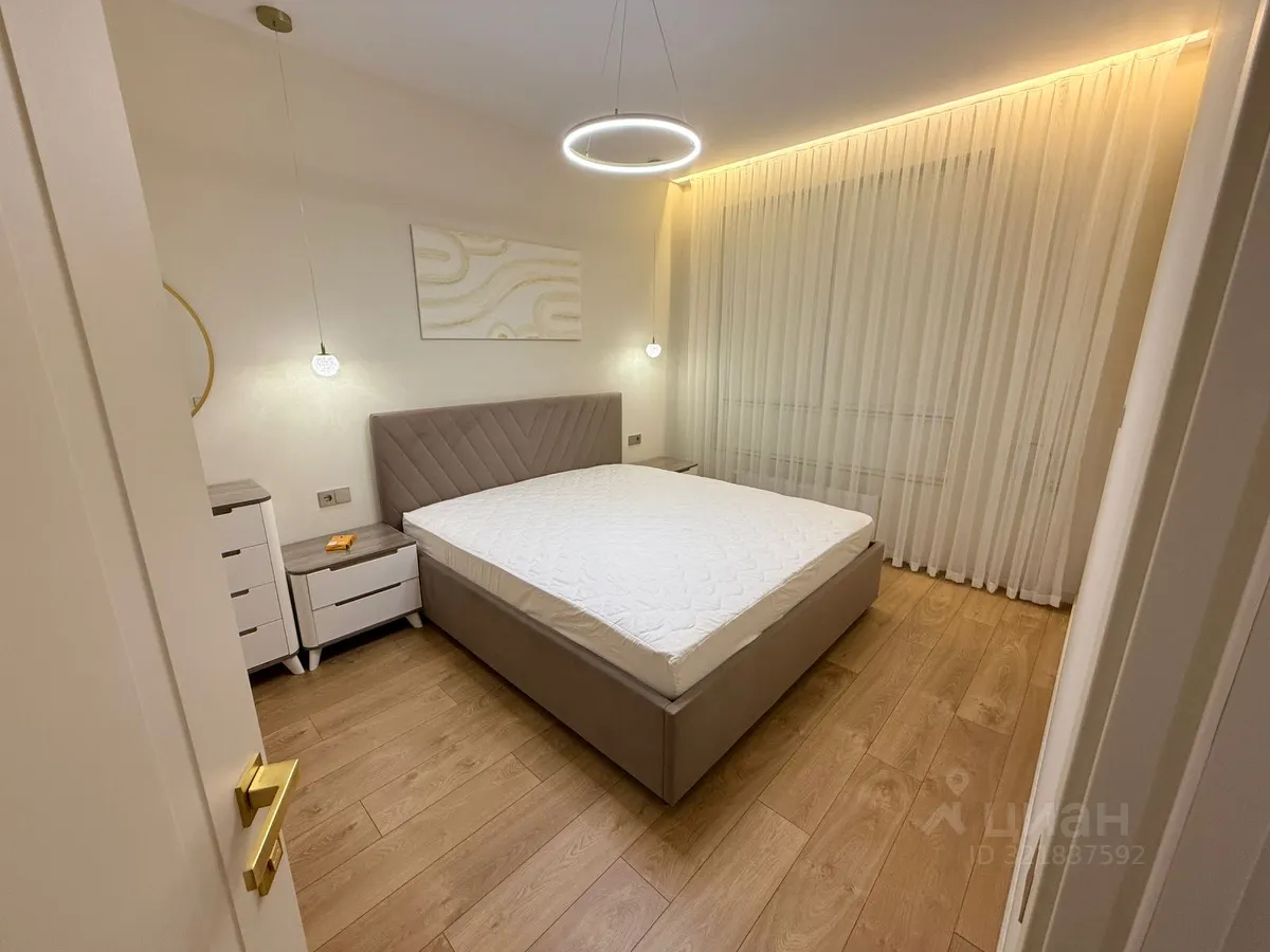 2-комн. квартира, 62 м², 8/24 этаж