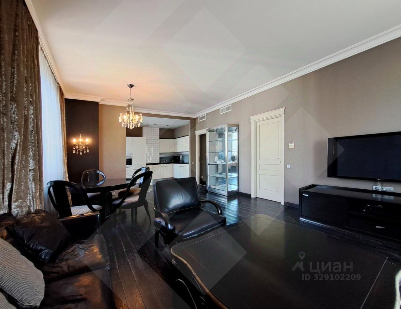 2-комн. квартира, 82 м², 16/24 этаж