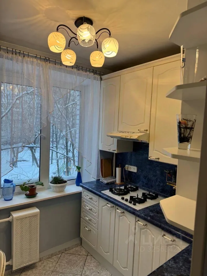 2-комн. квартира, 55 м², 3/5 этаж