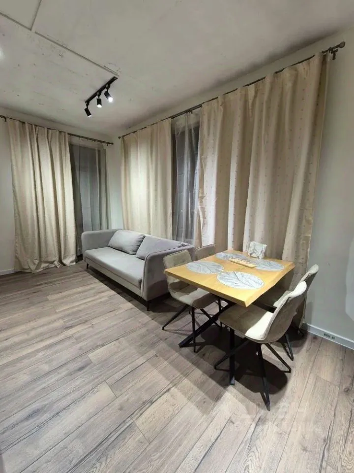 2-комн. квартира, 62 м², 9/16 этаж