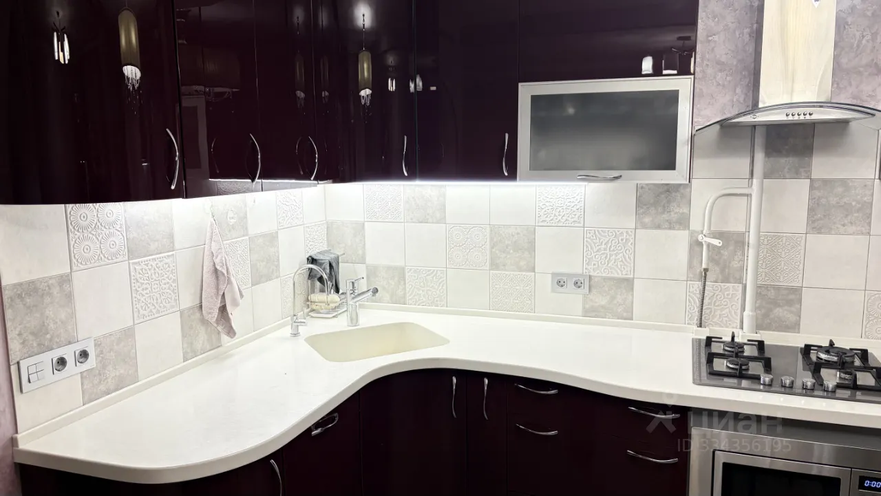 3-комн. квартира, 63 м², 3/12 этаж