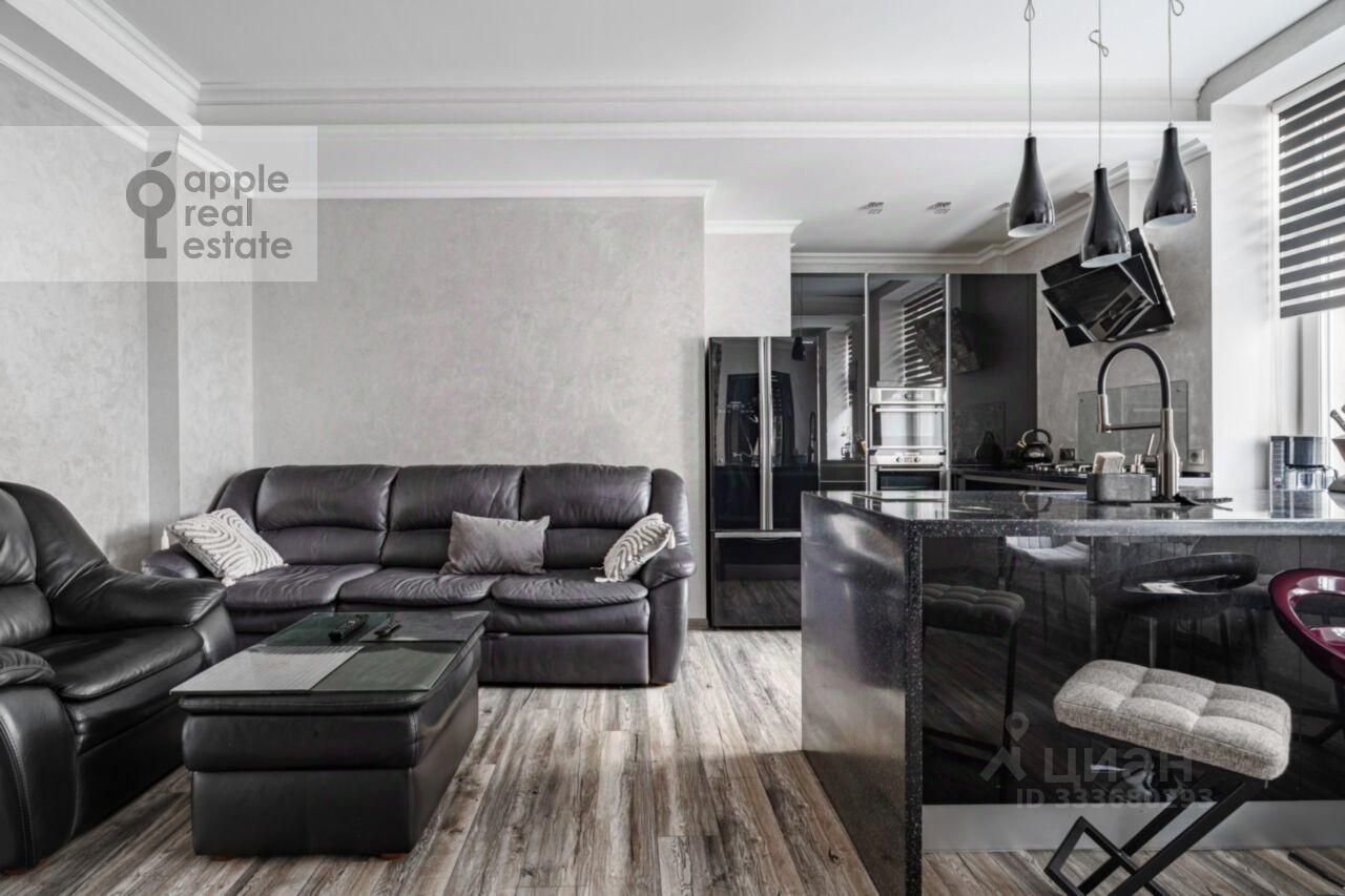 2-комн. квартира, 82 м², 3/8 этаж