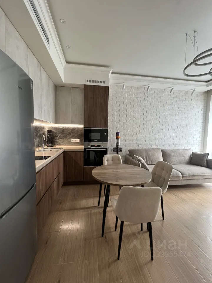 2-комн. квартира, 48 м², 16/42 этаж