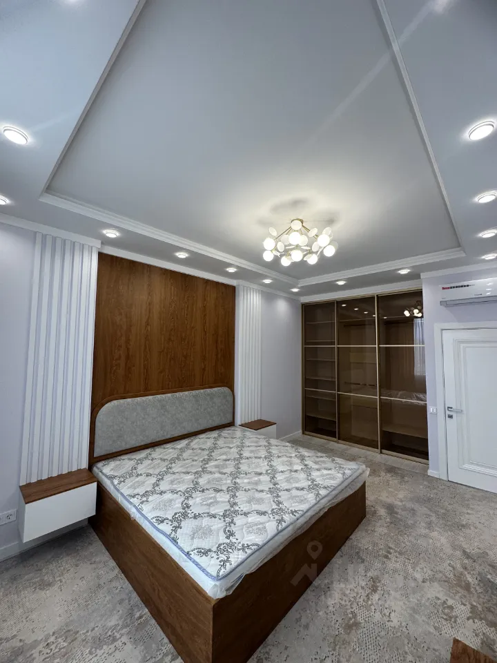 2-комн. квартира, 80 м², 9/35 этаж