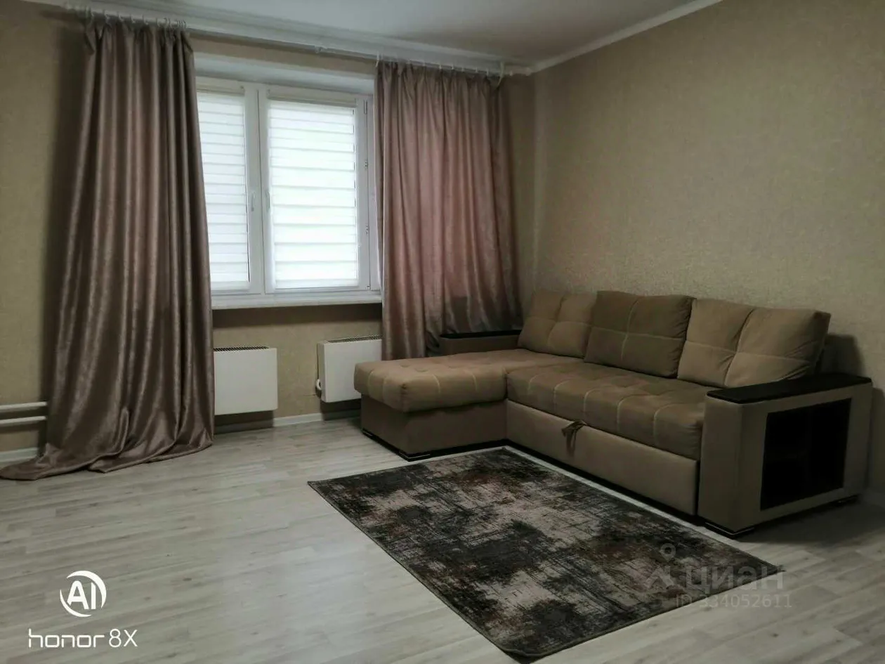 2-комн. квартира, 60 м², 1/17 этаж