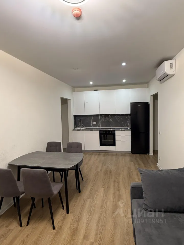 3-комн. квартира, 67,9 м², 7/35 этаж
