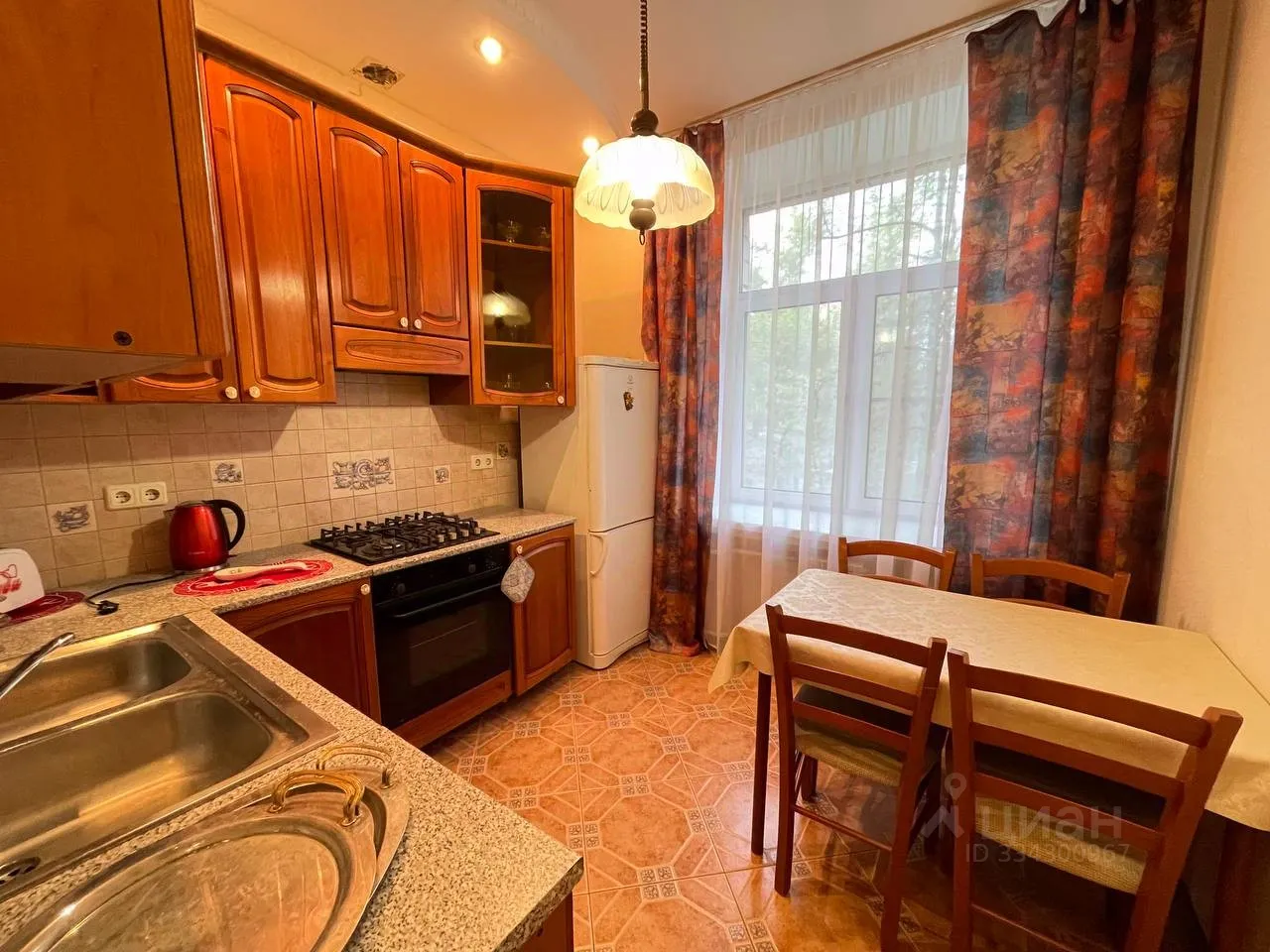 2-комн. квартира, 60 м², 2/8 этаж