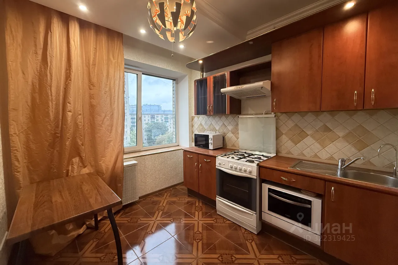 2-комн. квартира, 54 м², 6/14 этаж