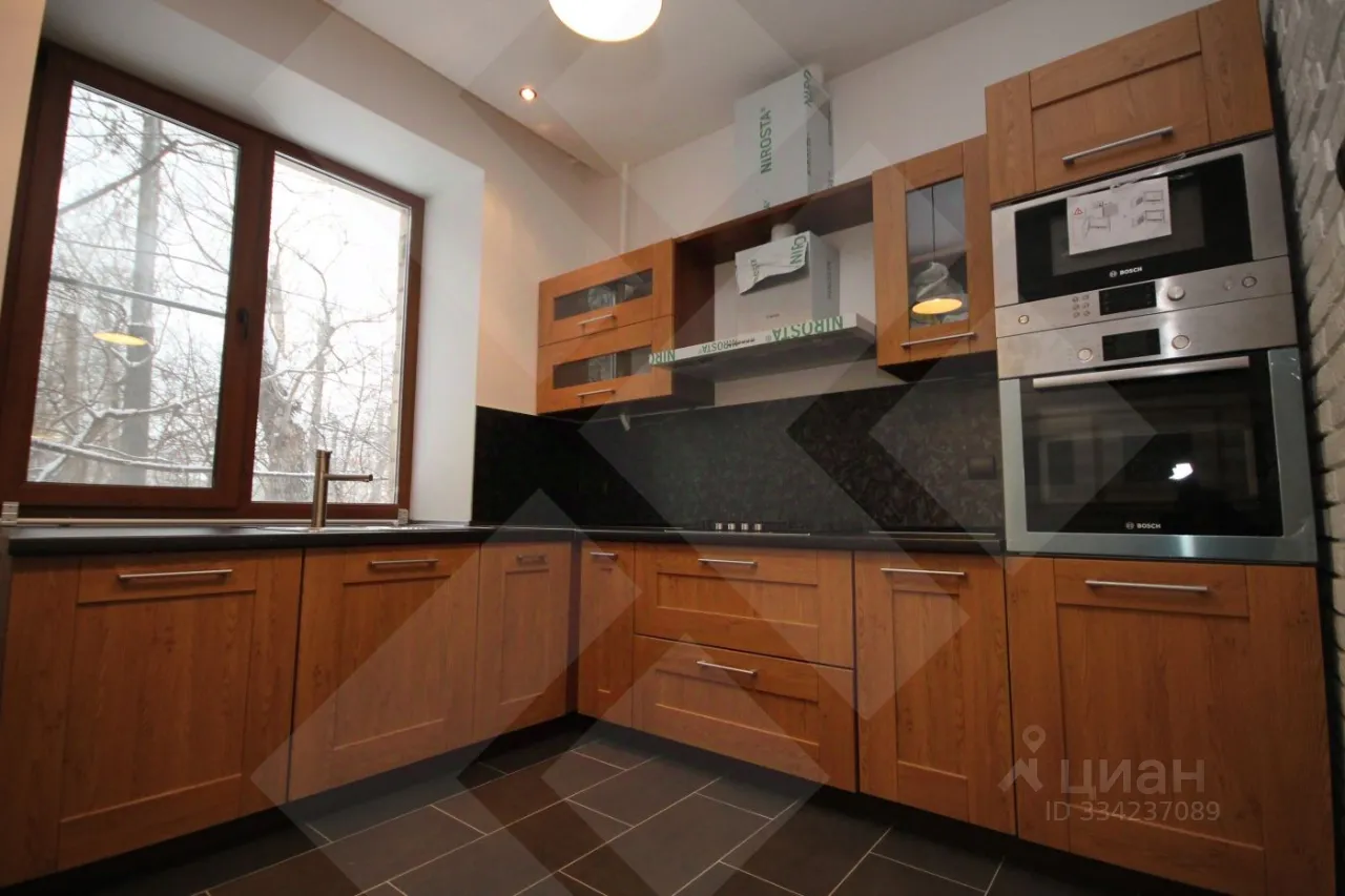 2-комн. квартира, 66 м², 1/8 этаж