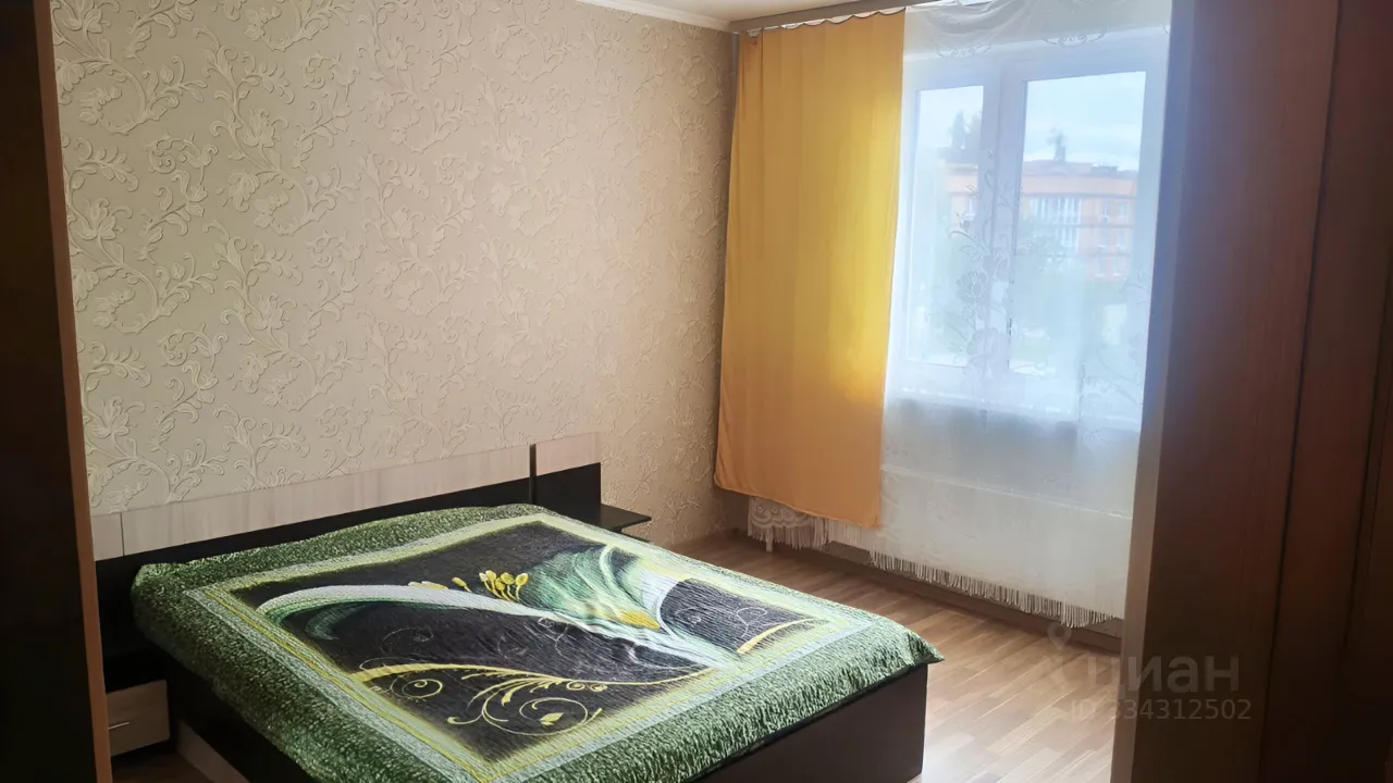 2-комн. квартира, 57 м², 3/13 этаж