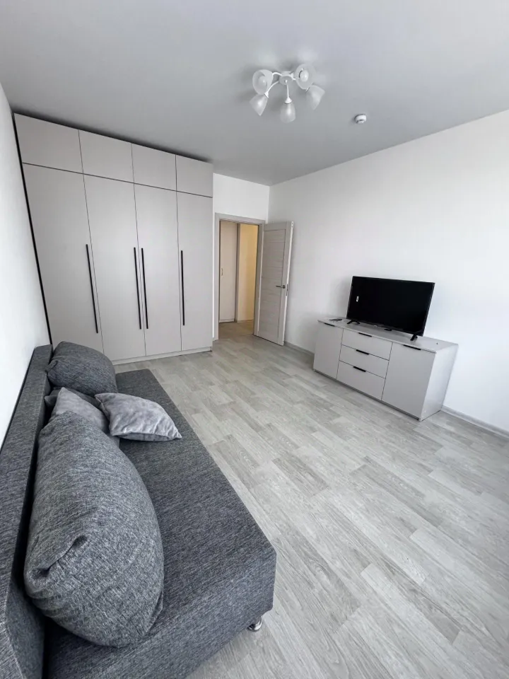 2-комн. квартира, 60 м², 8/23 этаж