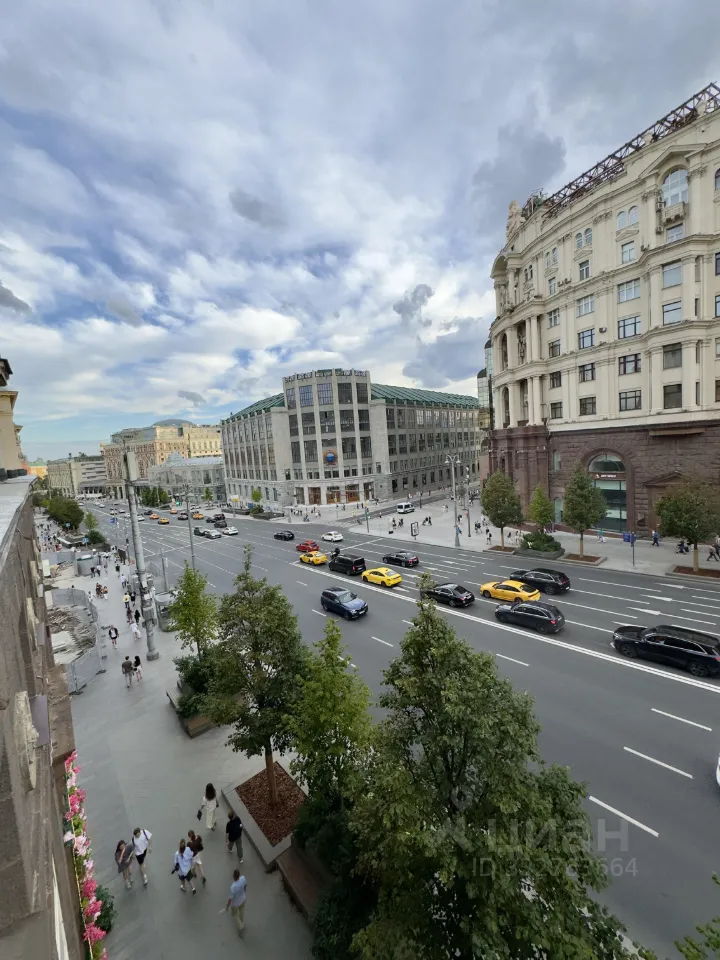 2-комн. квартира, 68,3 м², 3/8 этаж