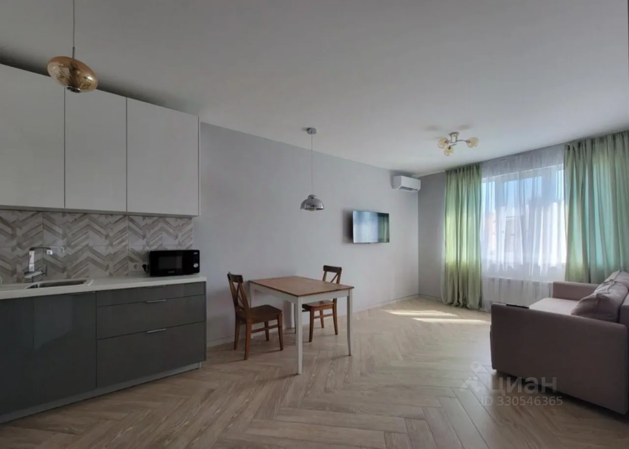 2-комн. квартира, 44 м², 4/8 этаж