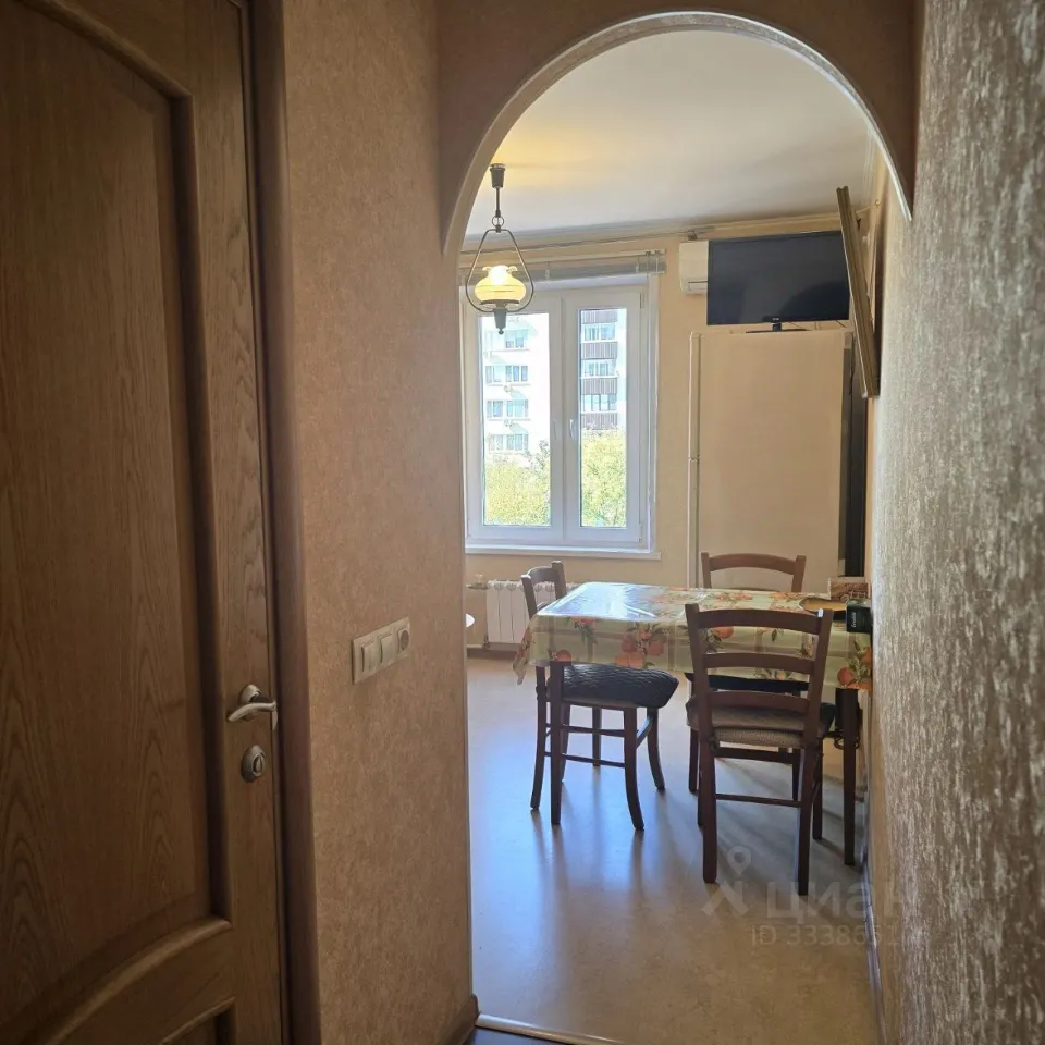 2-комн. квартира, 52 м², 6/12 этаж