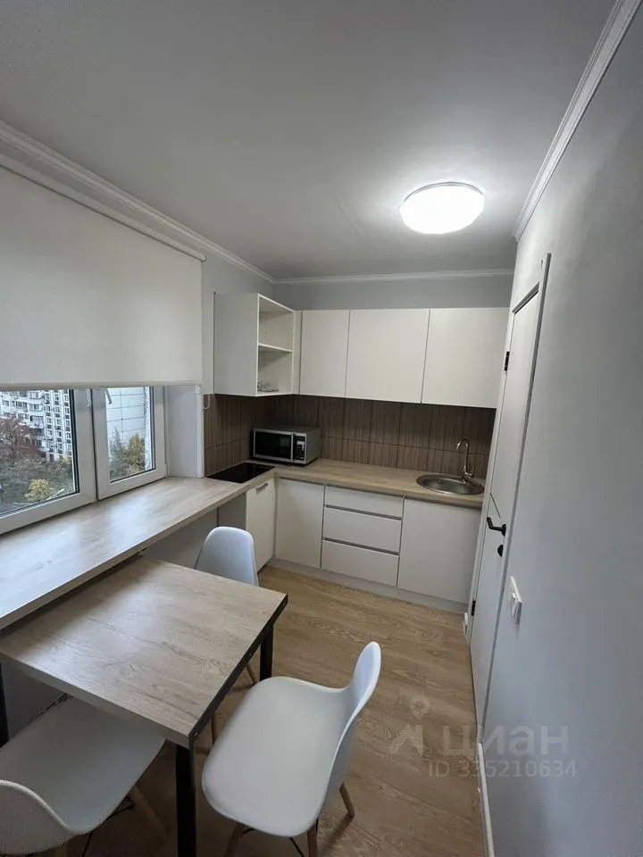 2-комн. квартира, 40 м², 10/16 этаж