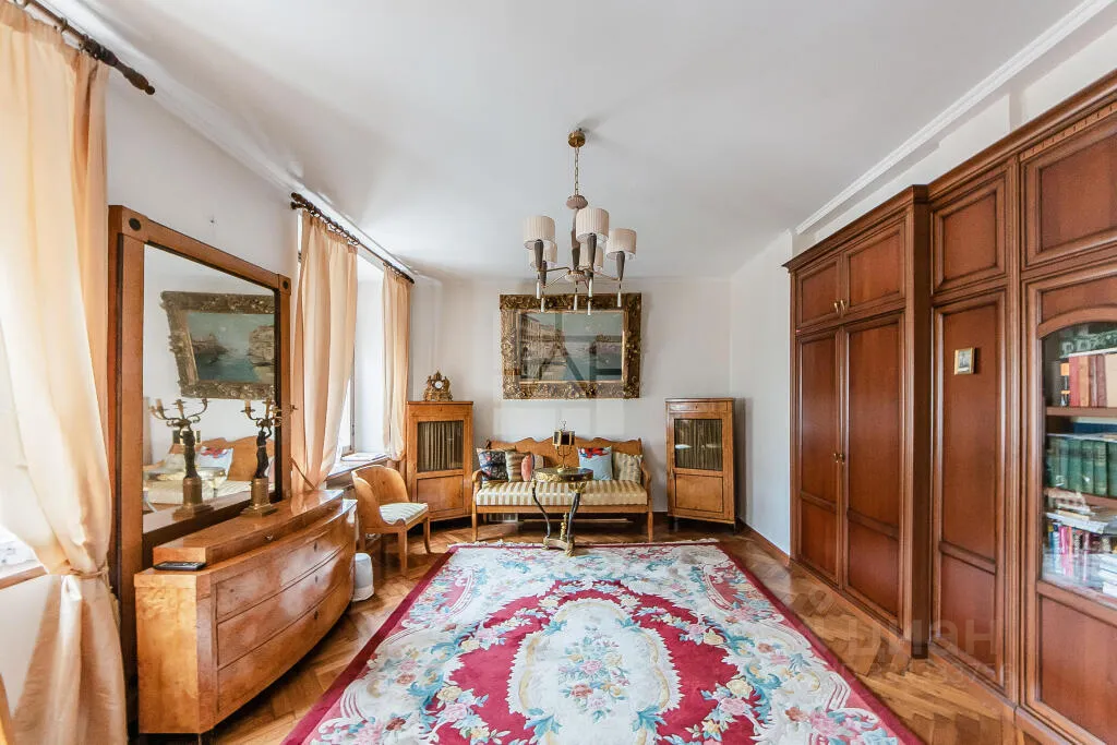 2-комн. квартира, 61 м², 4/6 этаж
