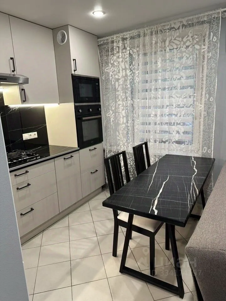 2-комн. квартира, 35 м², 1/12 этаж