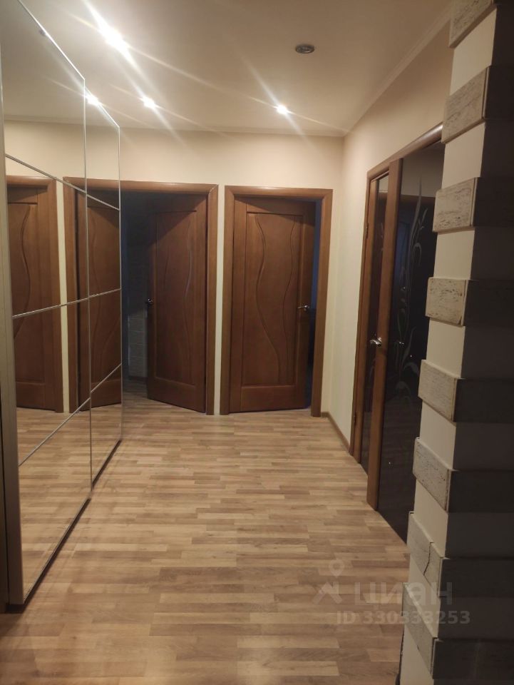 3-комн. квартира, 82 м², 14/17 этаж