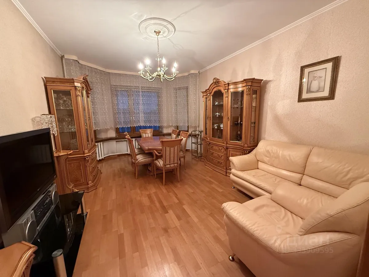 2-комн. квартира, 65 м², 7/9 этаж