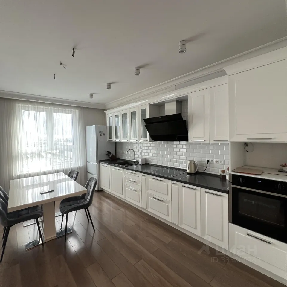 2-комн. квартира, 92 м², 7/16 этаж