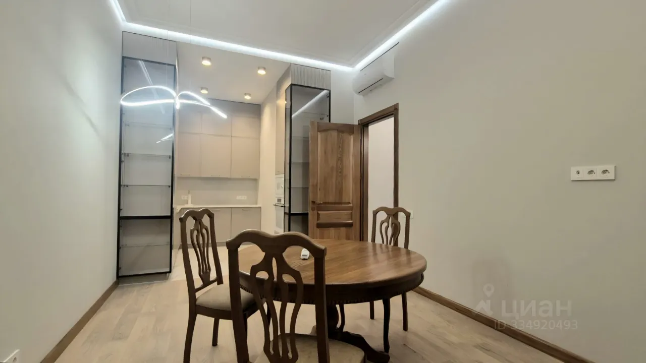 2-комн. квартира, 71,3 м², 17/26 этаж