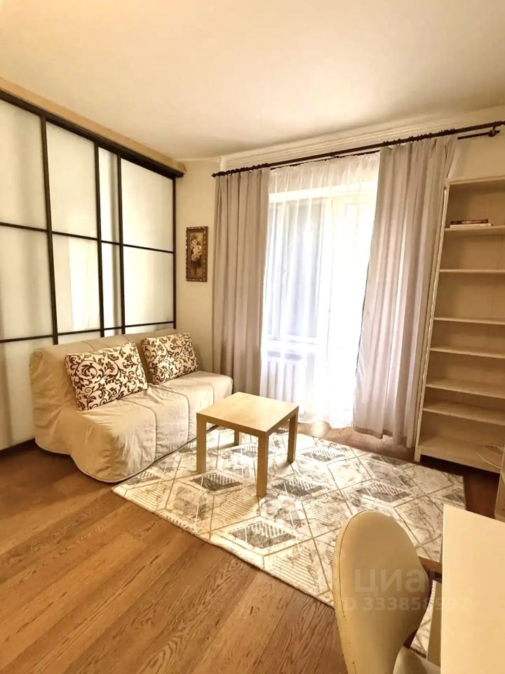 1-комн. квартира, 37 м², 3/8 этаж