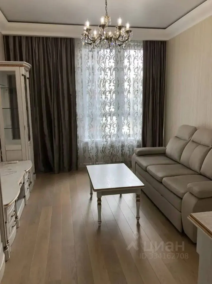 2-комн. квартира, 70 м², 6/19 этаж