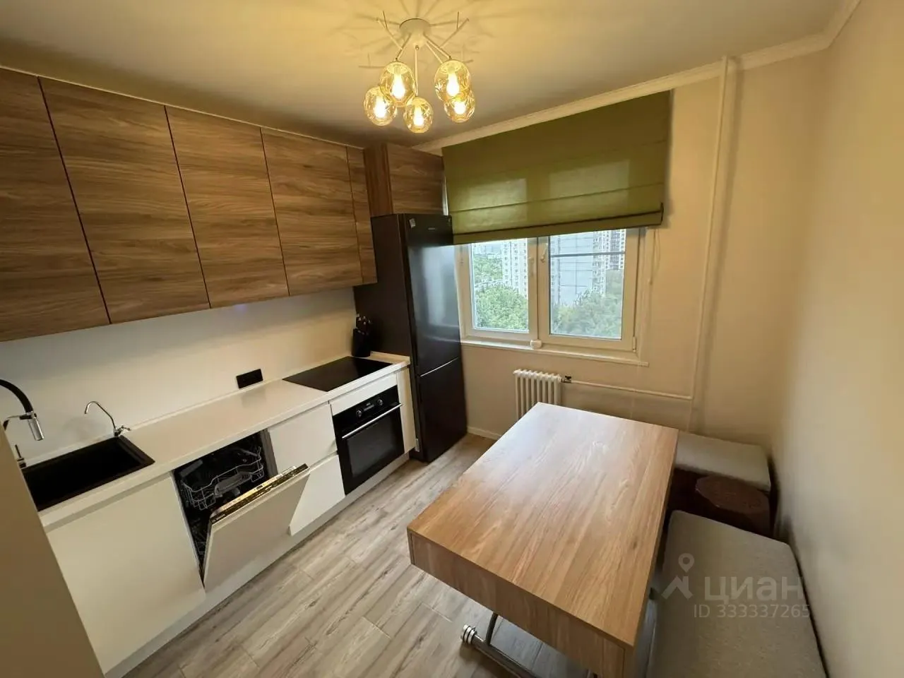 2-комн. квартира, 54 м², 10/17 этаж