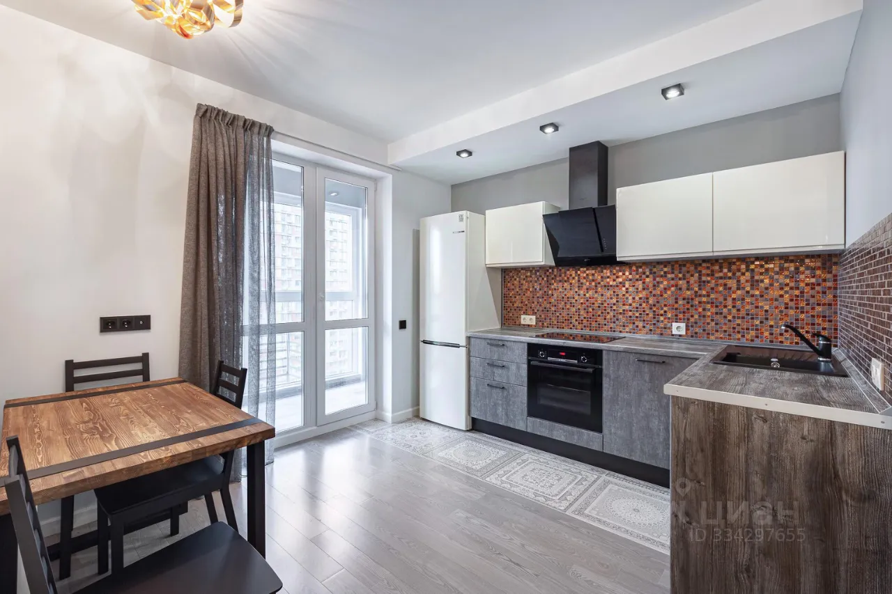 2-комн. квартира, 42 м², 10/25 этаж