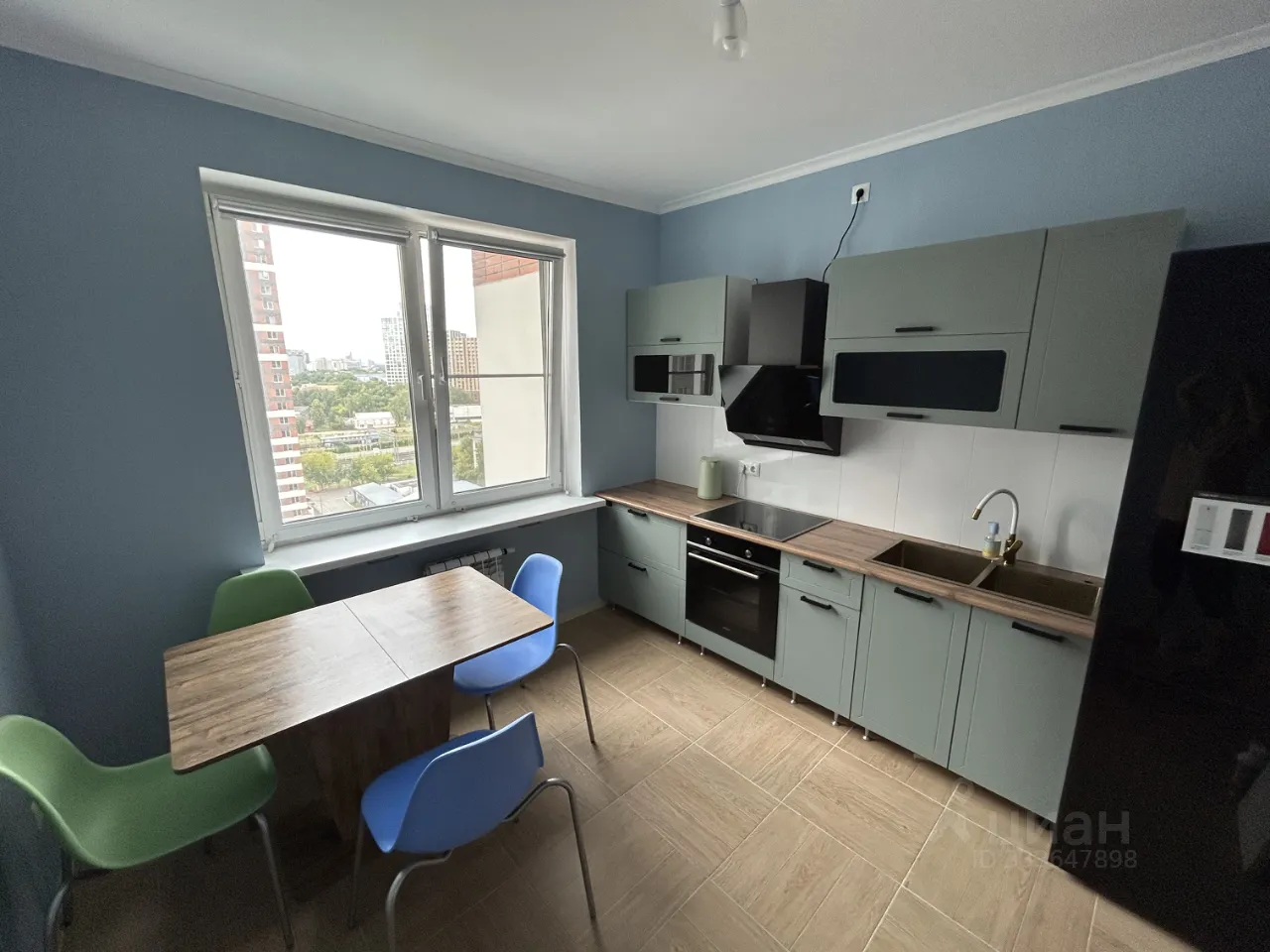 3-комн. квартира, 96 м², 13/23 этаж
