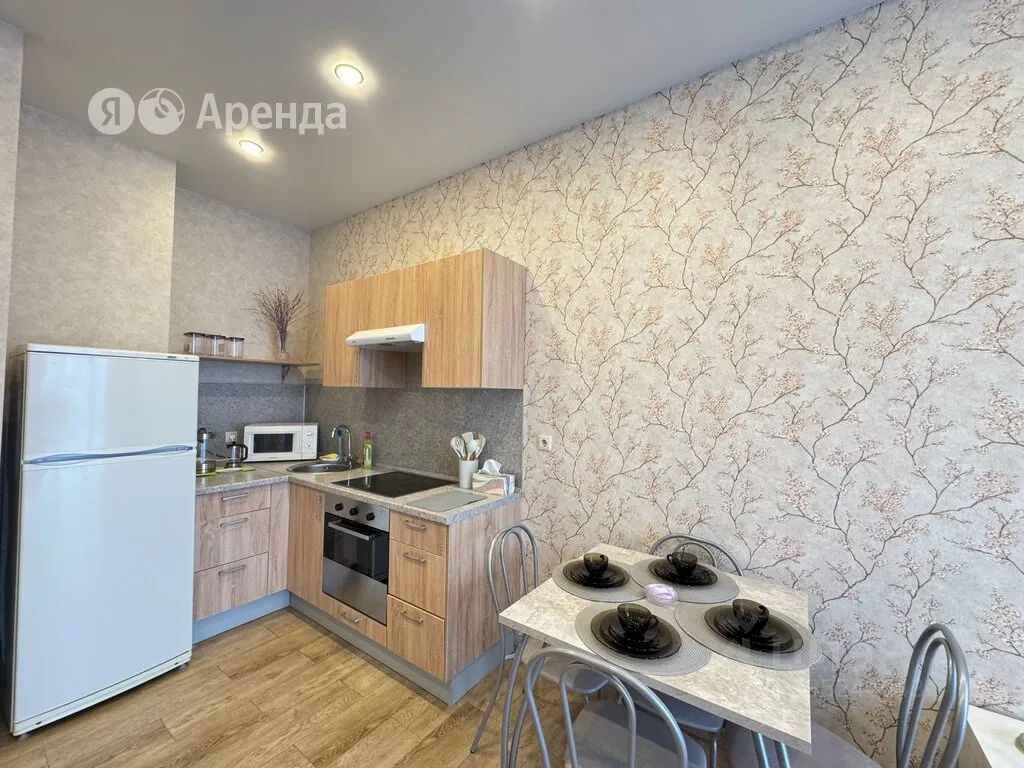 2-комн. квартира, 42 м², 9/25 этаж