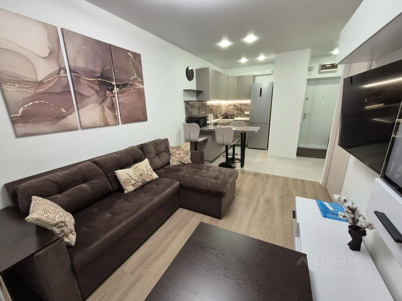 1-комн. квартира, 32,2 м², 24/33 этаж