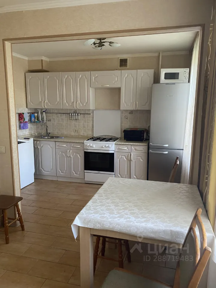 2-комн. квартира, 40 м², 2/9 этаж