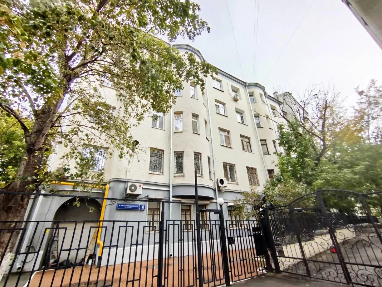 3-комн. квартира, 110 м², 4/7 этаж