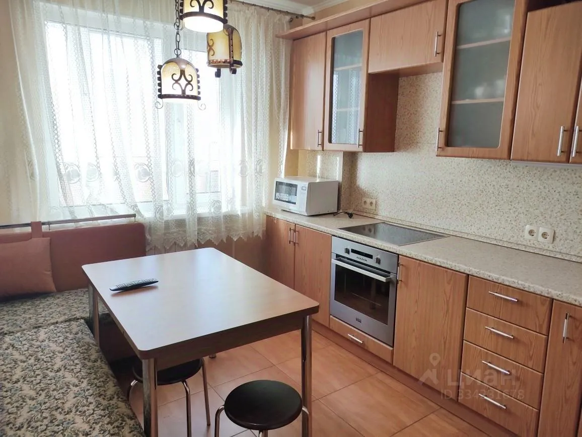 2-комн. квартира, 55 м², 4/17 этаж