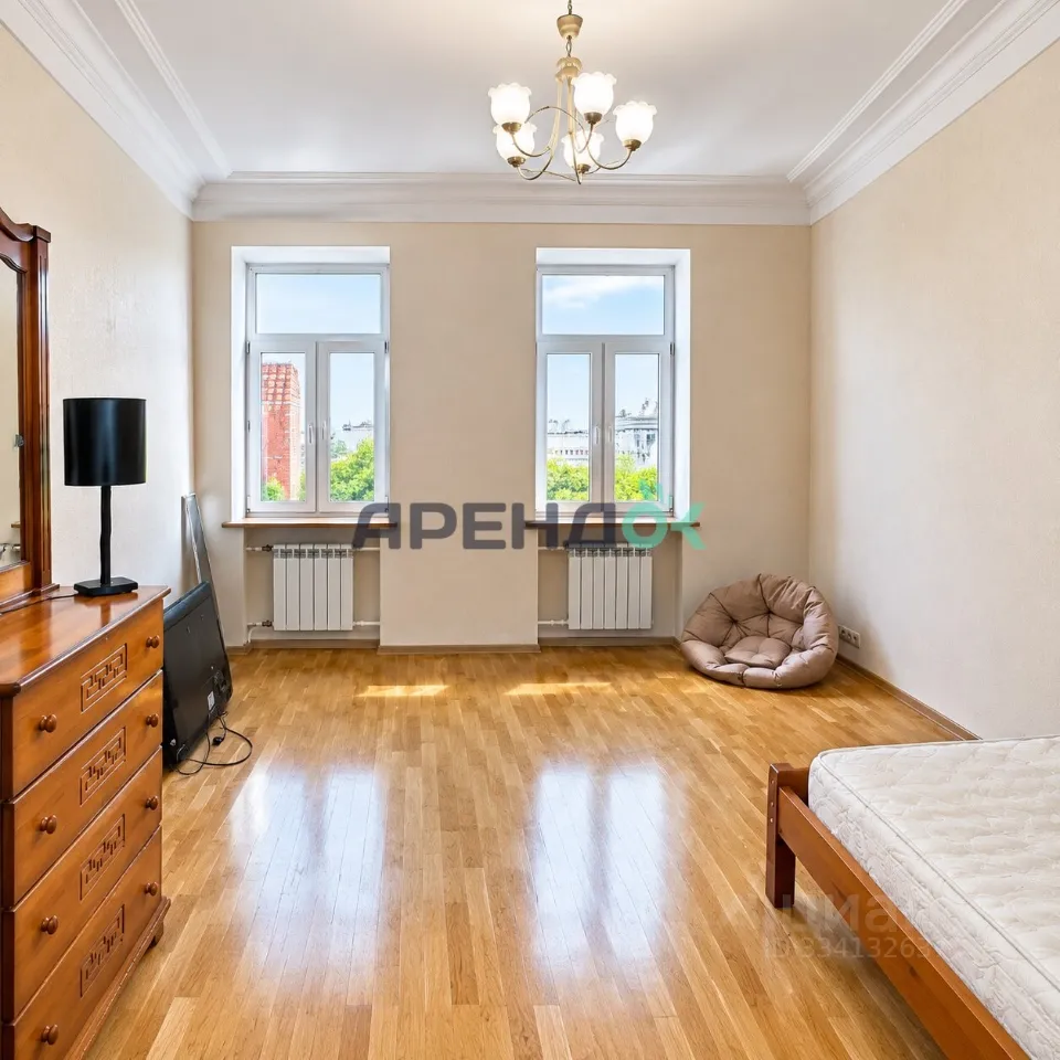 3-комн. квартира, 92 м², 8/8 этаж