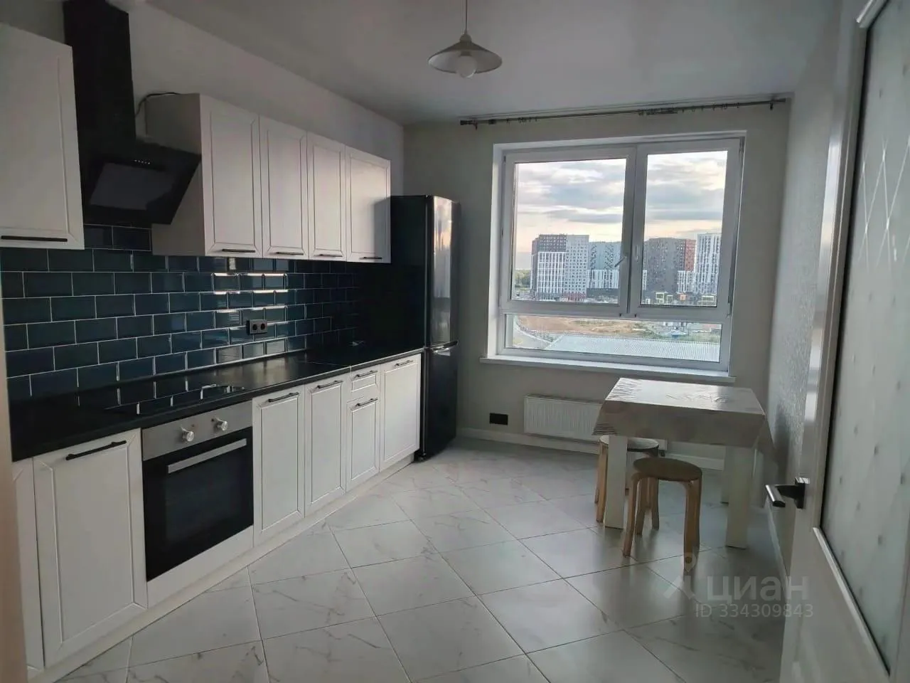 2-комн. квартира, 58 м², 10/26 этаж