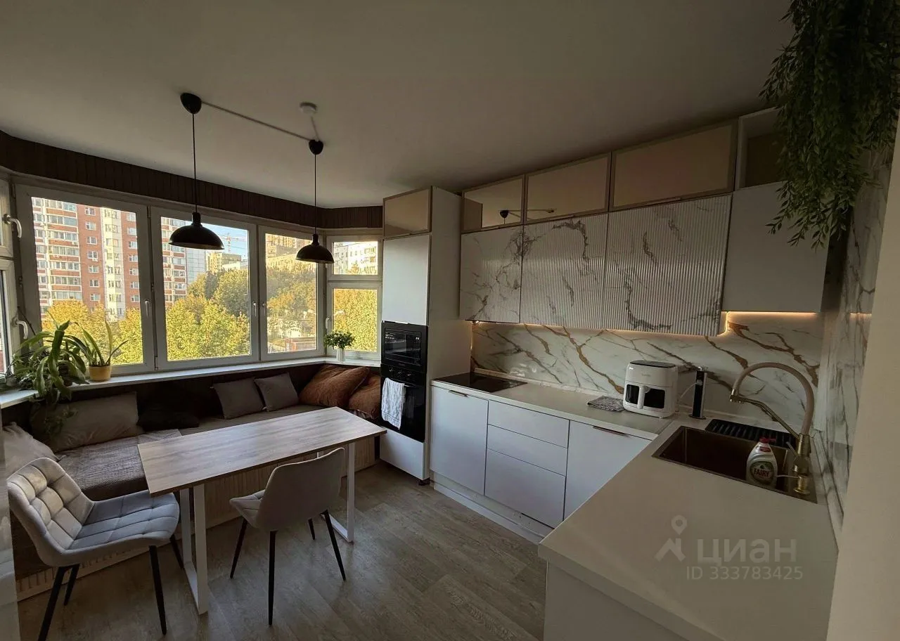 2-комн. квартира, 60,3 м², 4/17 этаж