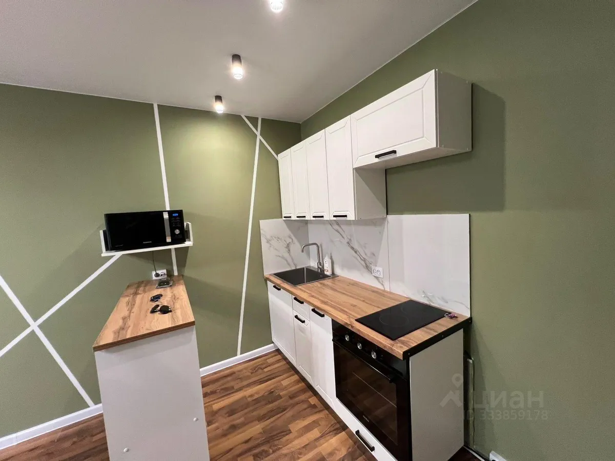 3-комн. квартира, 50 м², 1/17 этаж