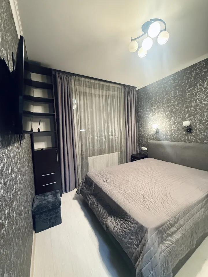 2-комн. квартира, 42 м², 18/47 этаж