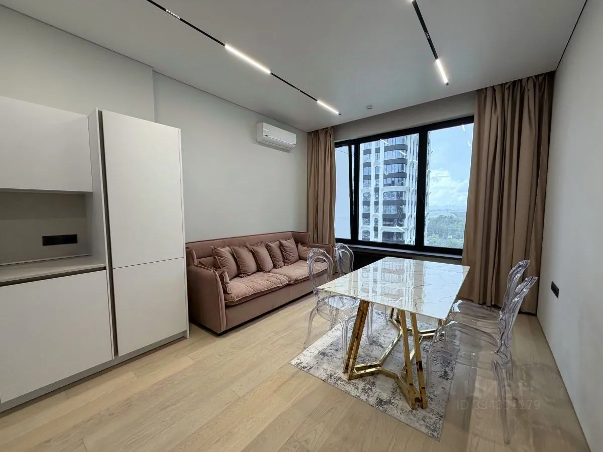 3-комн. квартира, 70 м², 10/21 этаж