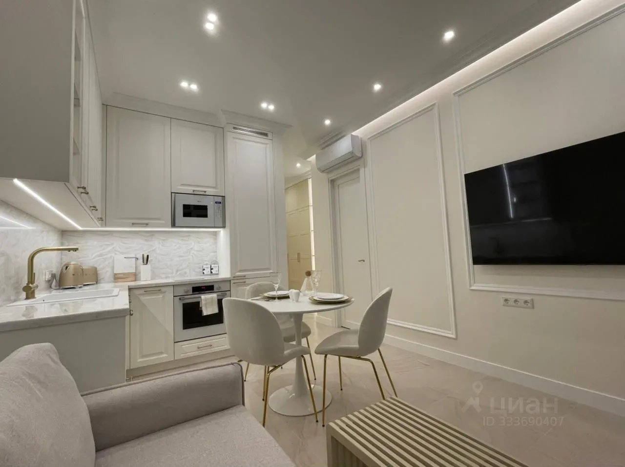 2-комн. квартира, 51 м², 8/24 этаж