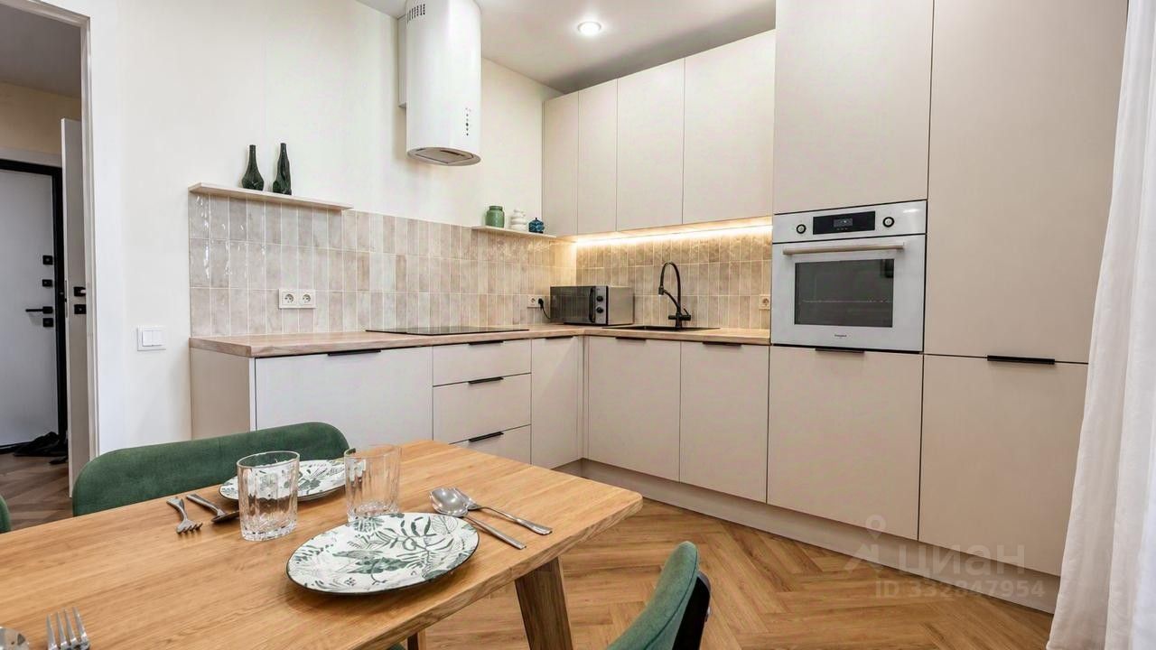 3-комн. квартира, 80 м², 11/22 этаж