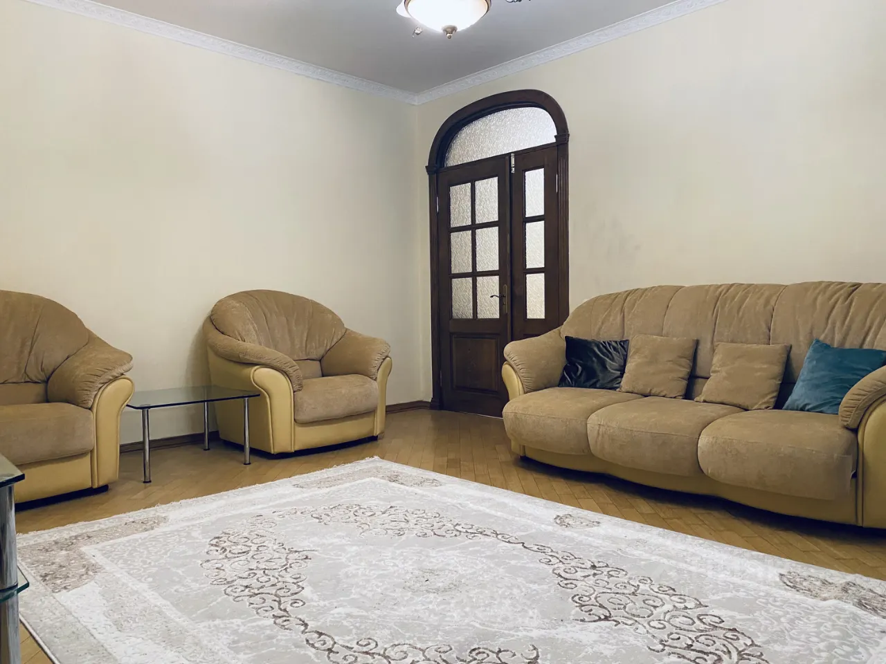 2-комн. квартира, 66 м², 13/15 этаж