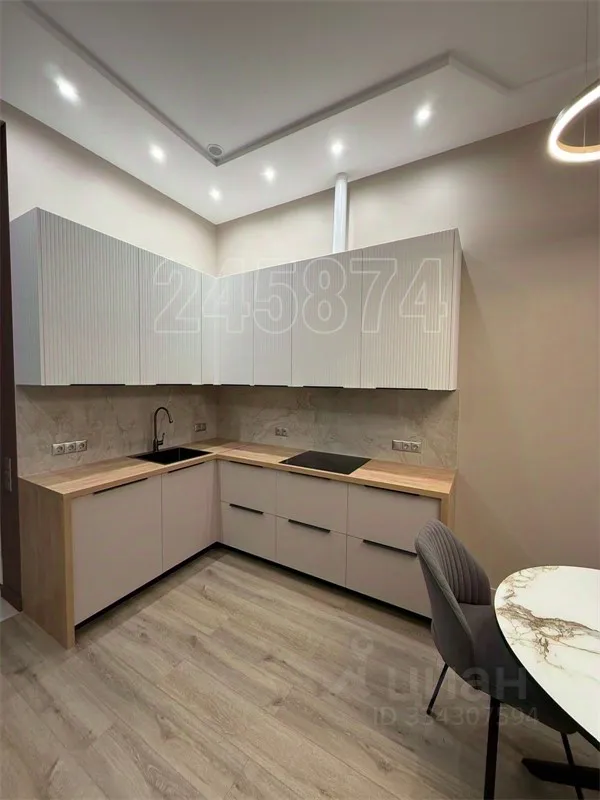 2-комн. квартира, 60 м², 3/18 этаж