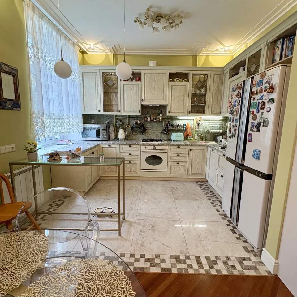 3-комн. квартира, 79 м², 2/5 этаж