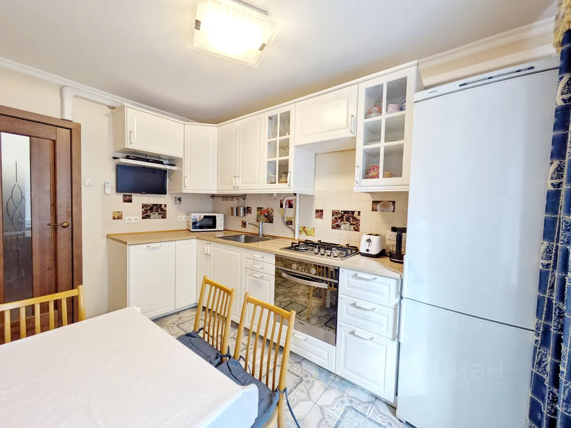 2-комн. квартира, 50 м², 2/12 этаж