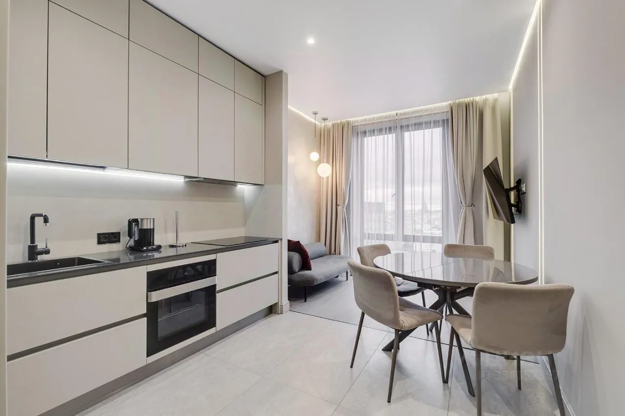 3-комн. квартира, 71 м², 19/44 этаж